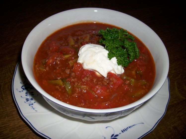 Suppe nach Soljanka-Art | Ein Kochmeister Rezept