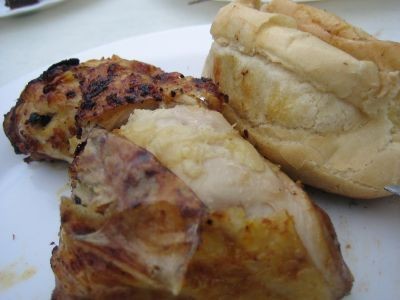 Foto Knobigespickte Hähnchenschenkel