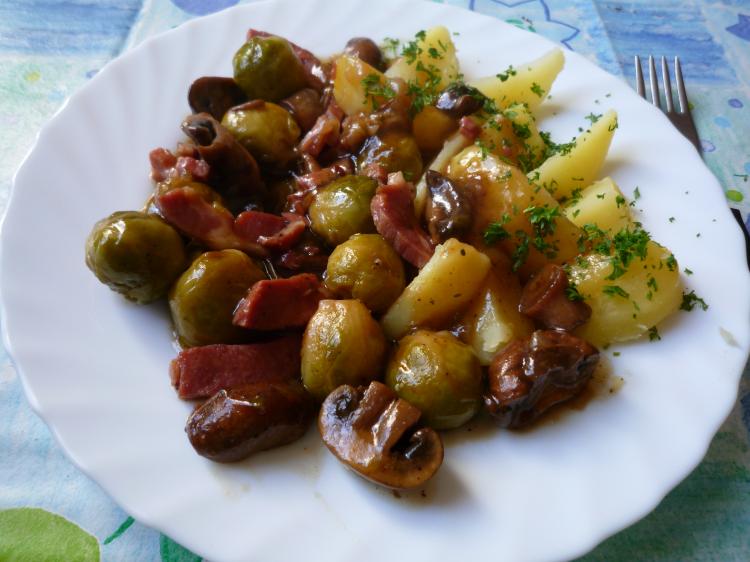 Foto Rosenkohl mit Kassler