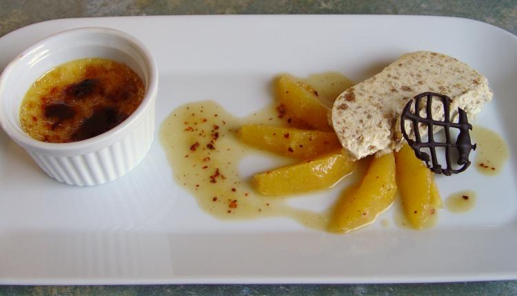Foto Lebkuchen-Parfait an Orangensalat