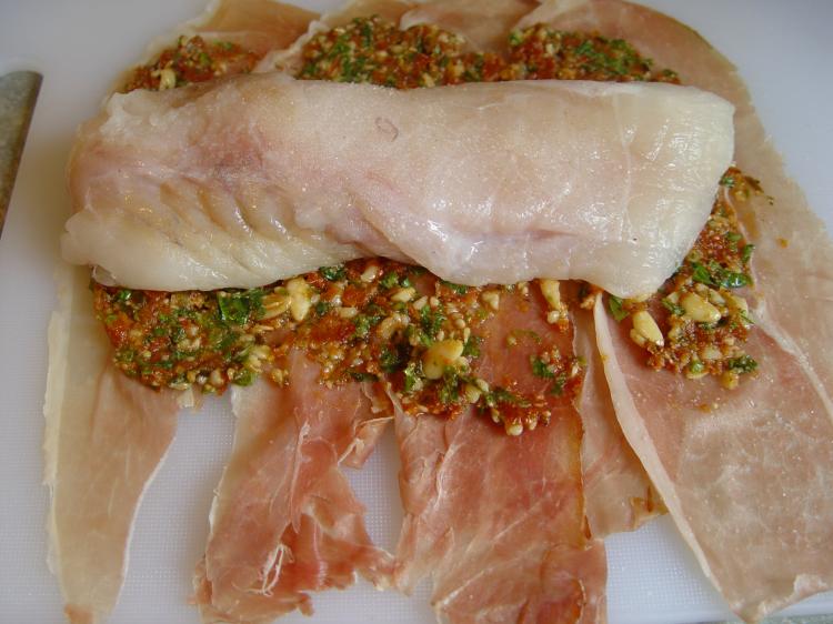 Foto Seeteufelroulade an Roquefortsauce