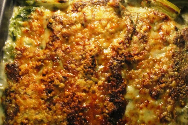 Foto Kürbispüree mit Sellerie-Lauch-Gratin und Kotelett