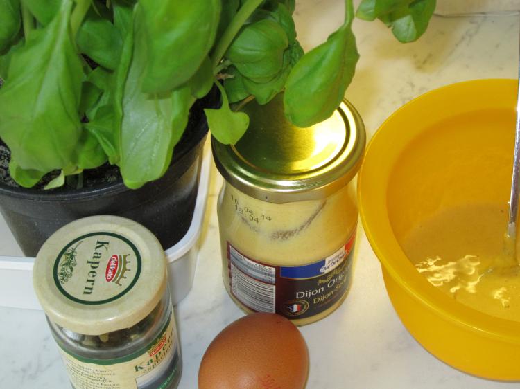 Foto Kartoffeln und Mohrrüben in Senfsahne